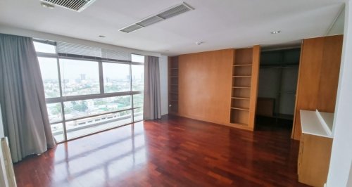 La Cascade for Sale: Luxury Condominium in Bangkok’s Prime Location - Baht 35M